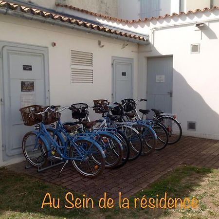 Eole, Idealement Situe Sur Le Port De St Martin De Re Saint-Martin-de-Ré Esterno foto