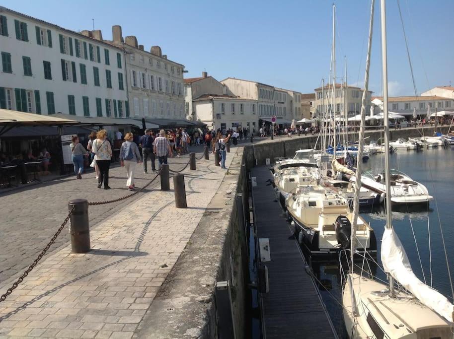 Eole, Idealement Situe Sur Le Port De St Martin De Re Saint-Martin-de-Ré Esterno foto