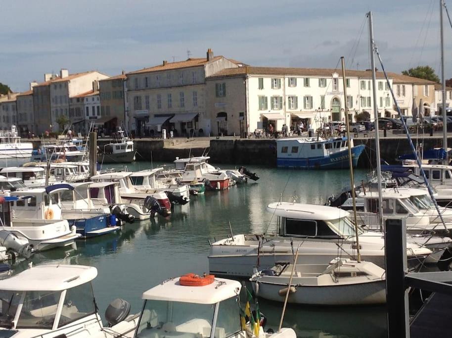 Eole, Idealement Situe Sur Le Port De St Martin De Re Saint-Martin-de-Ré Esterno foto